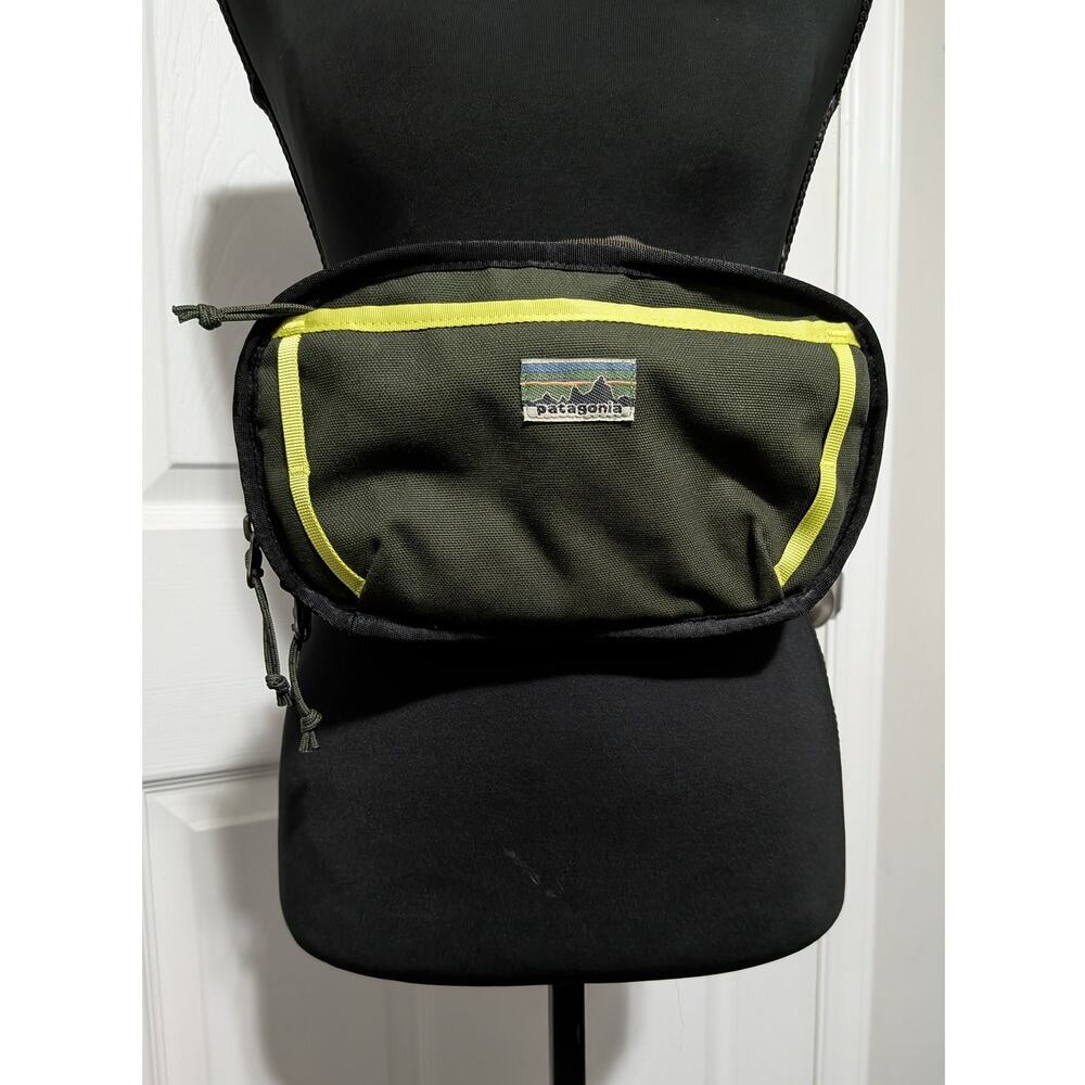 Patagonia Fieldsmith Hip Pack 5L Pine Needle Green Olive Waist Bag Crossbody - Picture 2 of 13